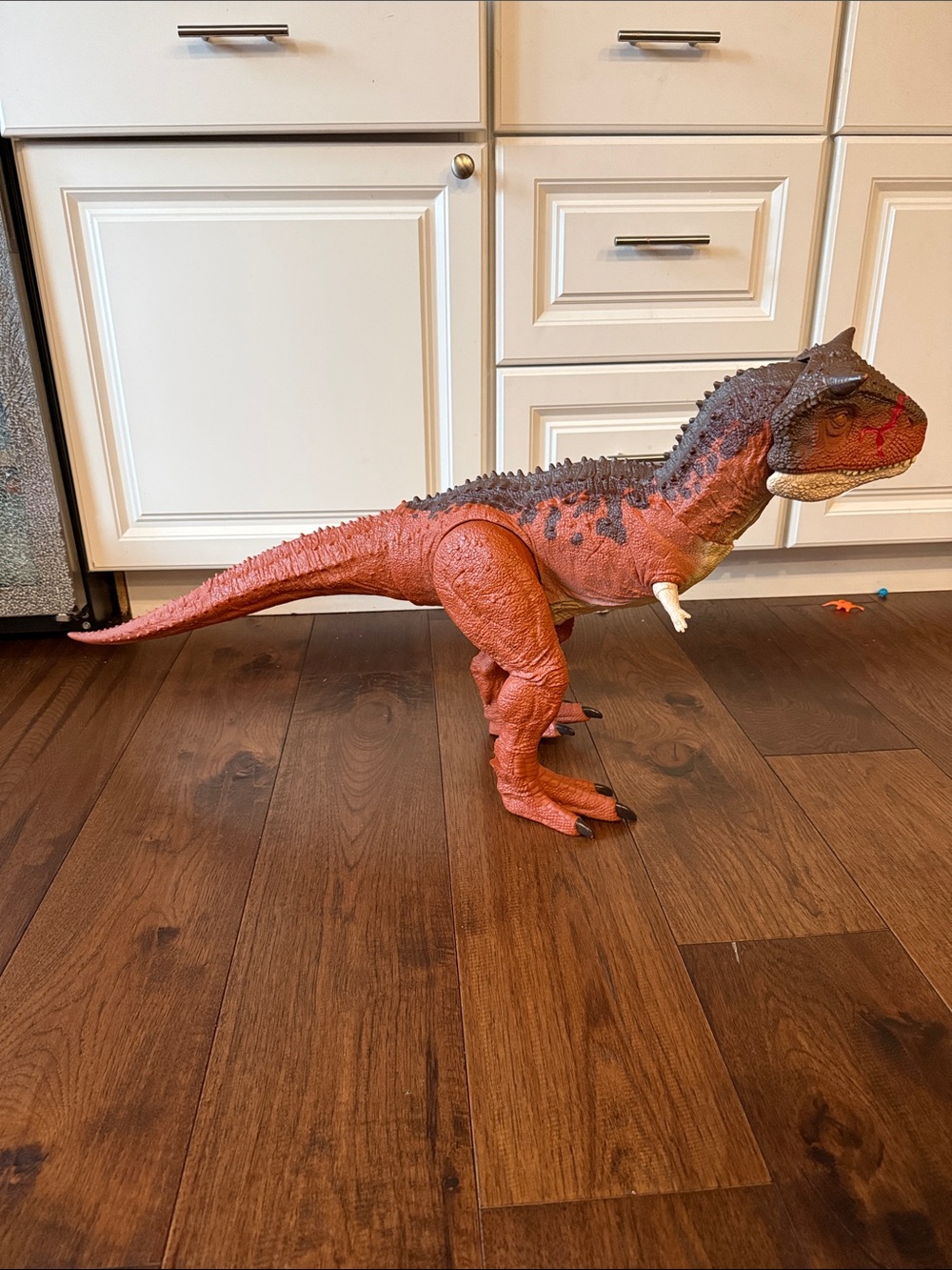Jumbo Jurassic World Super Colossal Carnotaurus “Toro” 39 inches long
